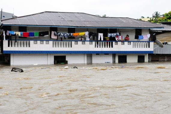 Flooding and landslides hit Indonesia again