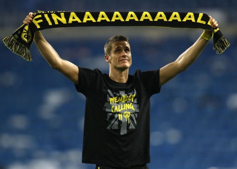Borussia Dortmund''s Kehl celebrates after Champions League semi-final second leg soccer match against Real Madrid in Madrid