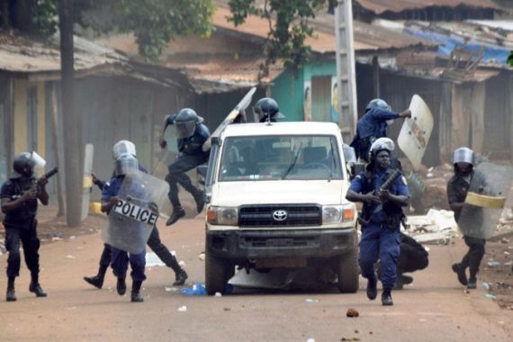 At least five killed in Guinea clashes