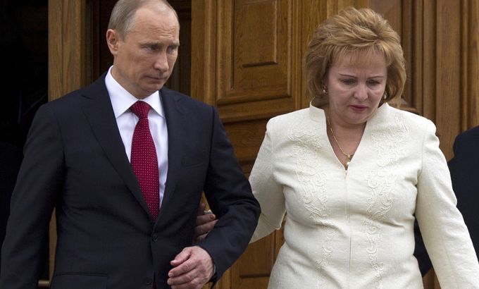 Russia''s Putin, wife announce divorce