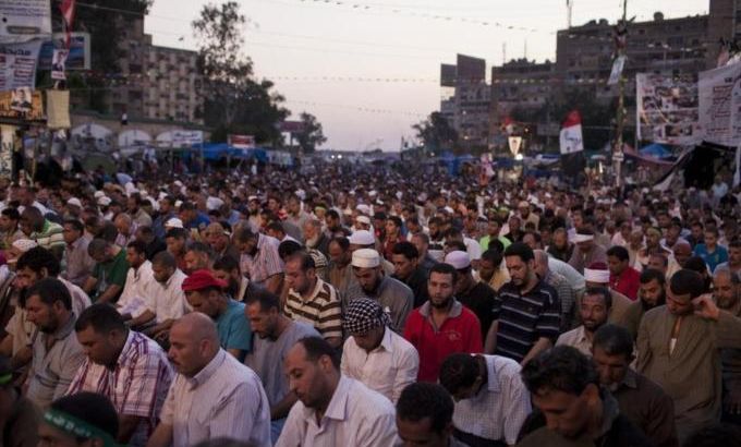 Morsi Supporters Continue Protest One Day After Scores Killed