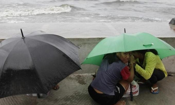 Typhoon Utor hits Philippines