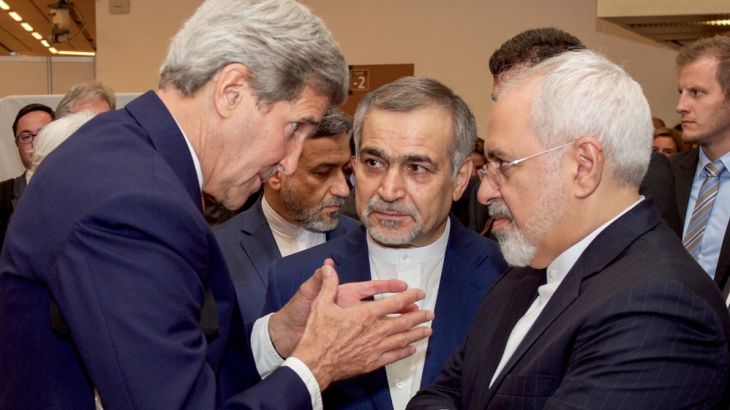 John Kerry speaks with Hossein Fereydoun