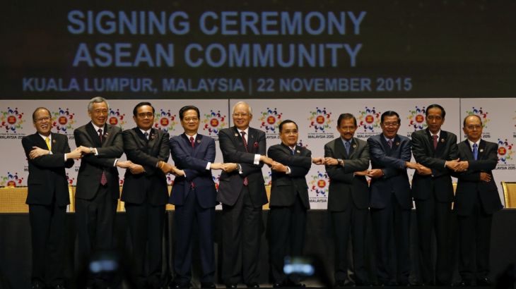 Benigno Aquino III, Lee Hsien Loong, Prayuth Chan-ocha, Nguyen Tan Dung, Najib Razak, Thongsing Thammavong, Sultan Hassanal Bolkiah, Hun Sen, Joko Widodo, Thein Sein