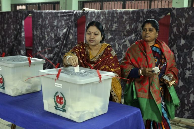 Bangladeshi general elections begin amid opposition boycott