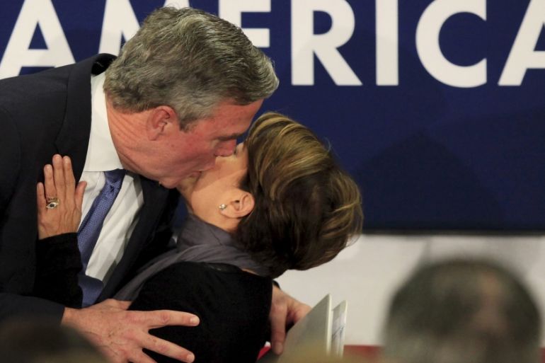 Republican U.S. presidential candidate Jeb Bush kisses his wife Columba in Columbia