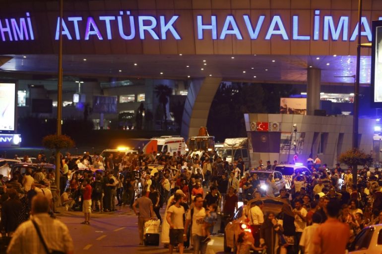 People leave Turkey''s largest airport, Istanbul Ataturk