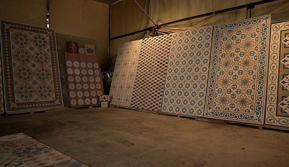 Lebanese tile makets
