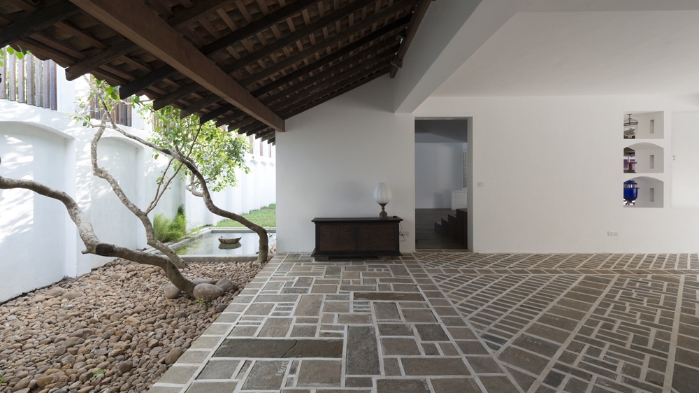 Geoffrey Bawa is famous for his innovative use of traditional Sri Lankan materials such as terracotta tiles, rough granite slabs and Satin wood columns [Sebastian Posingis/Al Jazeera] [Daylife]