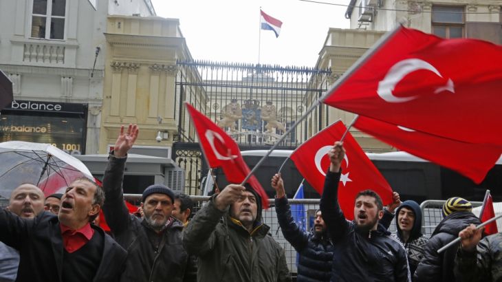 Protests against Netherlands in Istanbul