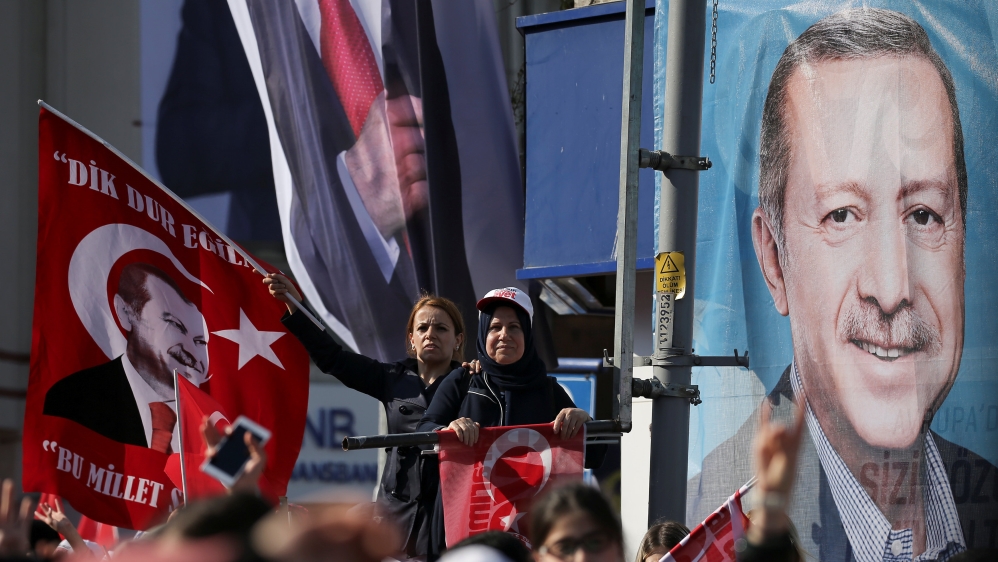 Supporters of Turkish President Recep Tayyip Erdogan at a 