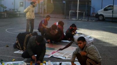 Natay Abdullah directs a workshop with young refugees in Istanbul [Courtesy of Natay Abdullah]