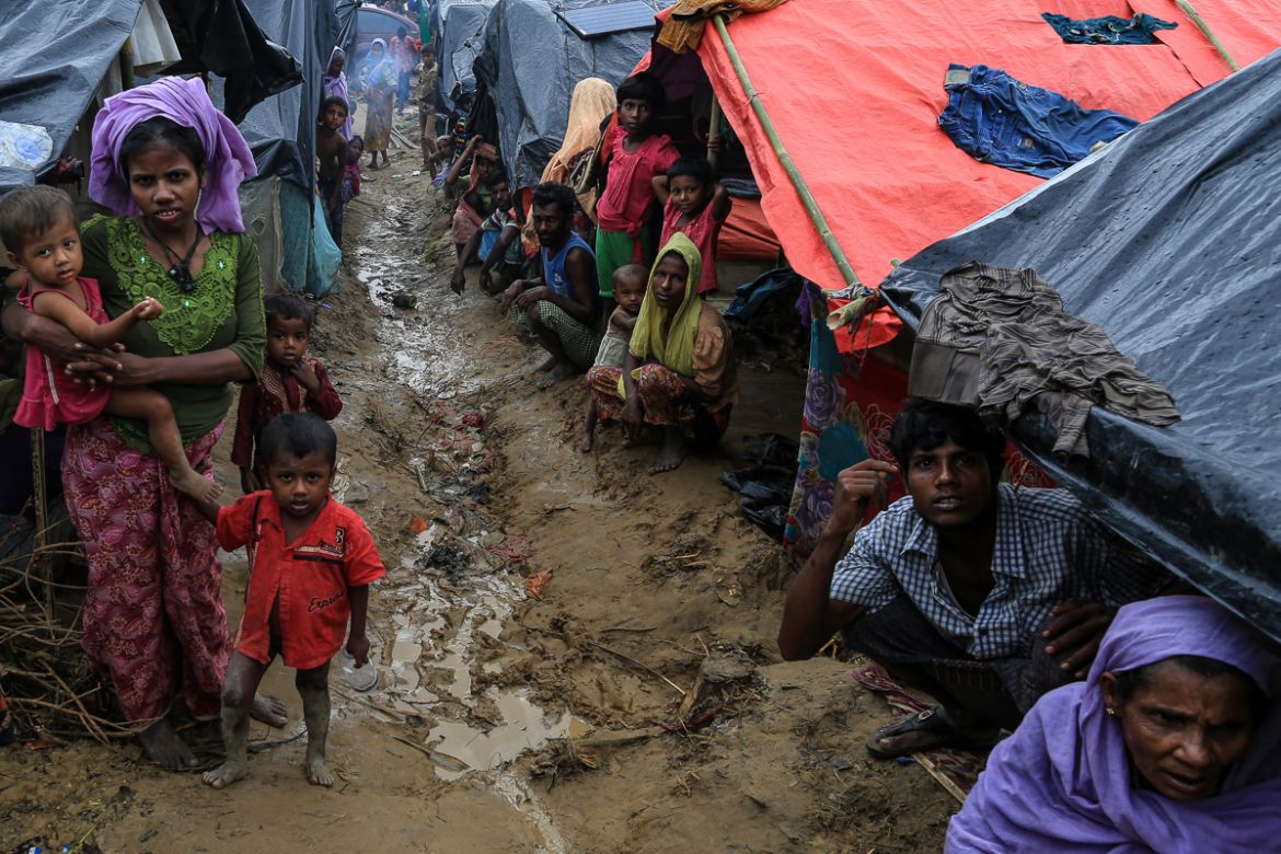 Rohingya Shelters [Showkat Shafi/Al Jazeera]