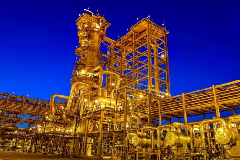View shows Saudi Aramco''s Manifa oilfield