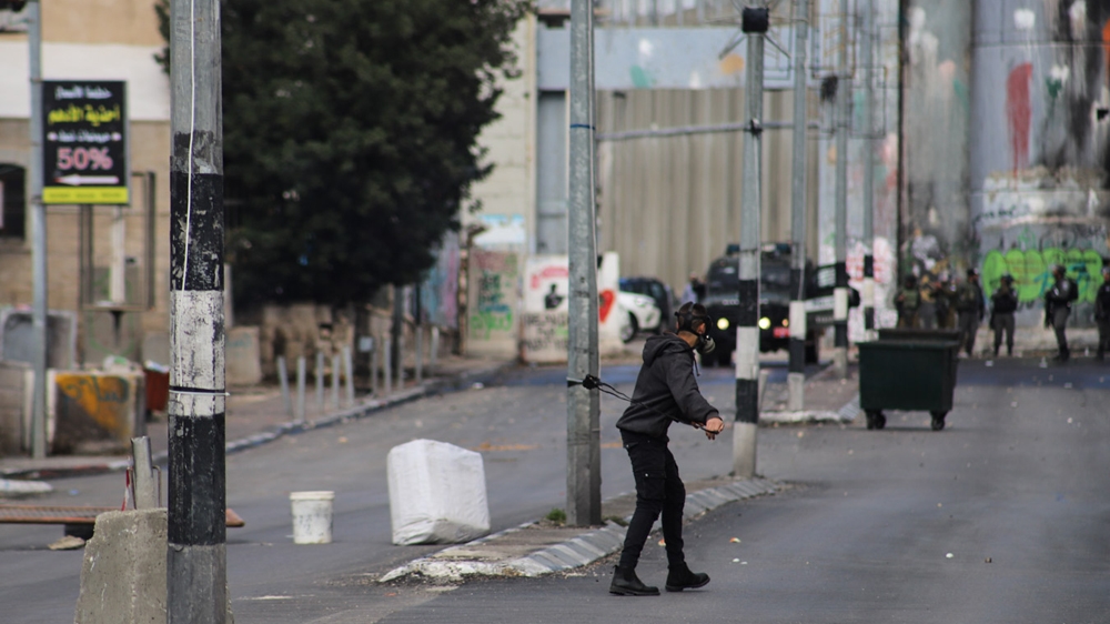 Israeli soldiers fired tear gas and rubber bullets [Jaclynn Ashly/Al Jazeera]