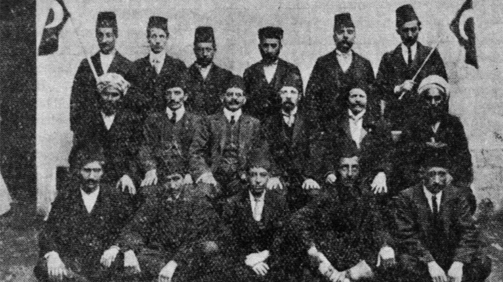 A group photo of members of the Liverpool Muslim Institute in 1905 [Courtesy: Abdullah Quilliam Society]