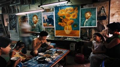 Residents often eat, sleep and paint in a single room [Haibo Yu/Kiki Tianqi Yu]