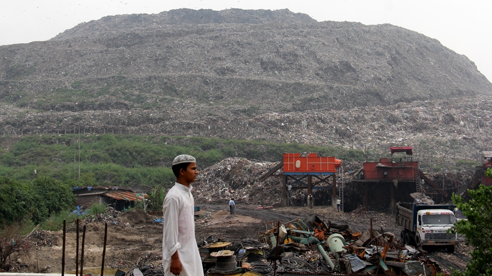 Residents say conditions at the site are so bad that their health is affected [Nasir Kachroo/Al Jazeera]