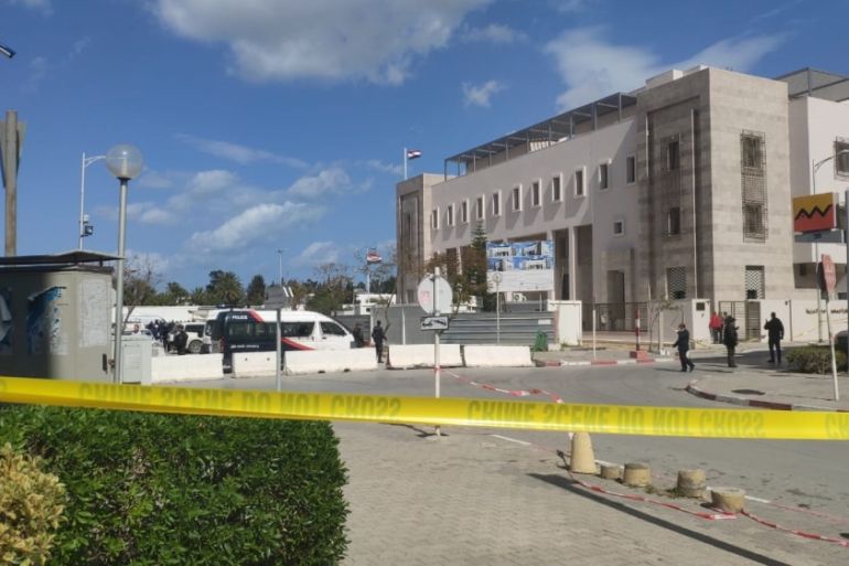 Tunisia: Suicide bombing reported near US Embassy