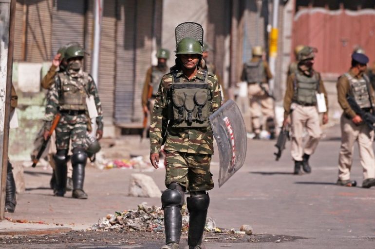 Kashmir, Indian soldiers
