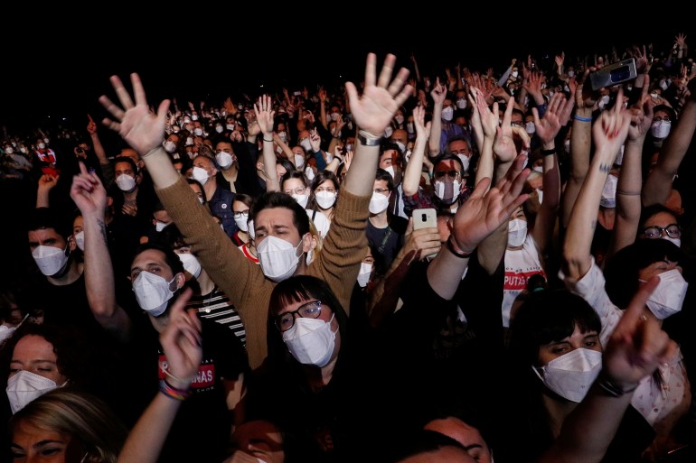 Thousands attend Barcelona rock concert after COVID tests | Coronavirus pandemic News | Al Jazeera