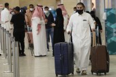 The Saudi health ministry urged people to complete their vaccination and ordered travellers to respect self-isolation and testing rules [File: Fayez Nureldine/AFP)