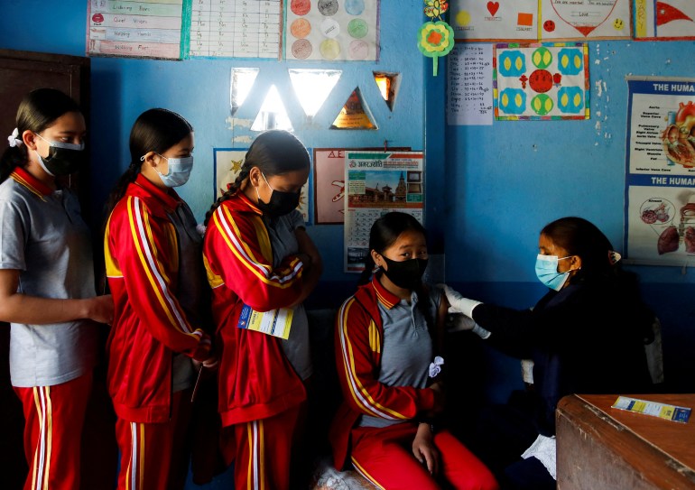 Nepal vaccinates children aged 12-17
