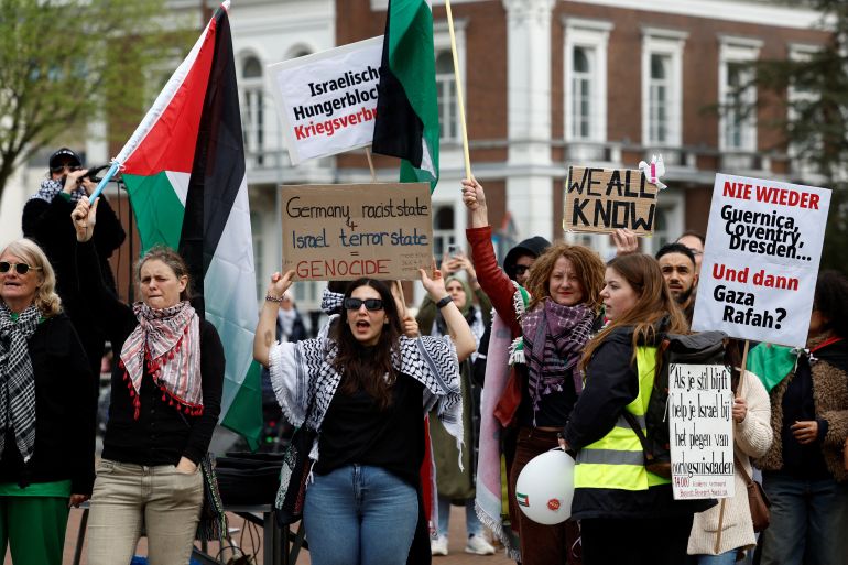 People demonstrate in support of Palestinians, on the day Nicaragua asked the International Court of Justice to order Berlin to halt military arms exports to Israel and reverse its decision to stop funding U.N. Palestinian refugee agency UNRWA,