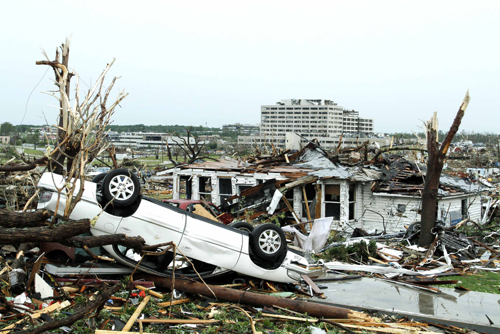 Képtalálat a következőre: „tornado destruction”