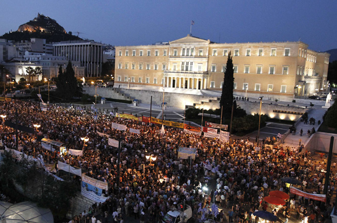 Greek PM faces crucial vote of confidence