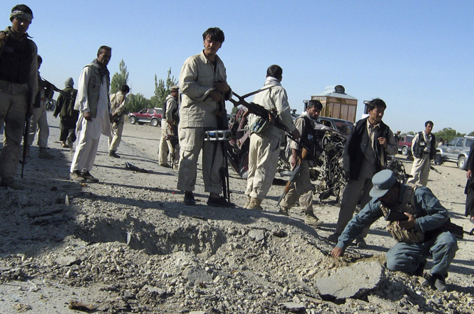 Deadly roadside blast hits Afghanistan 