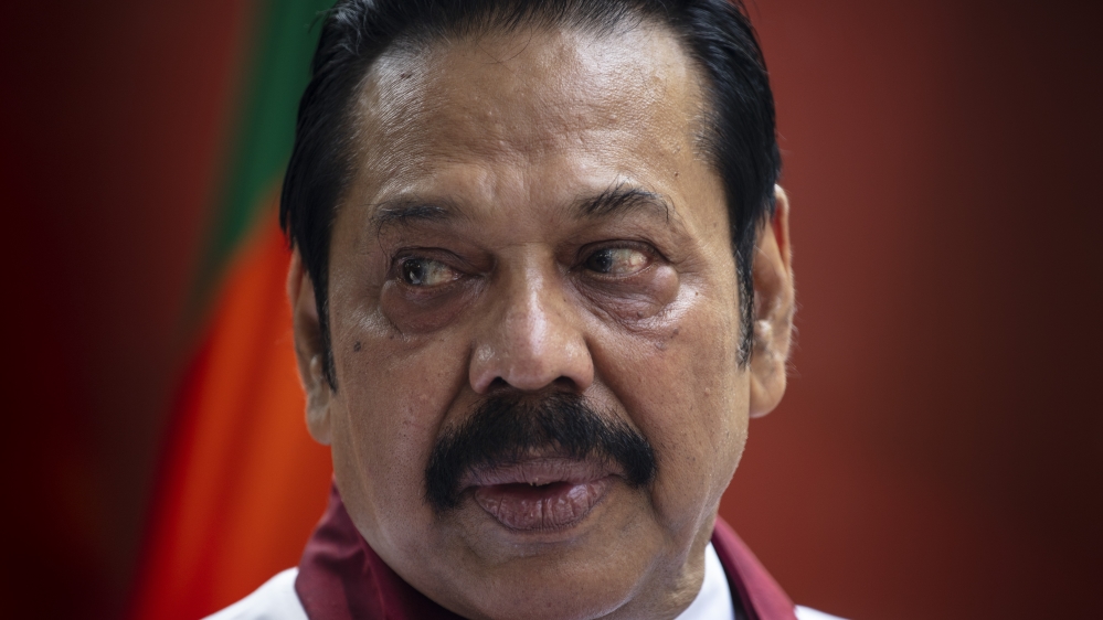 Sri Lanka parliament 'votes against newly appointed PM Rajapaksa'