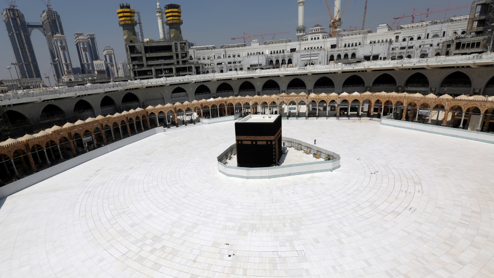 Ramadan prayers in Saudi to be held at home: Live Updates thumbnail