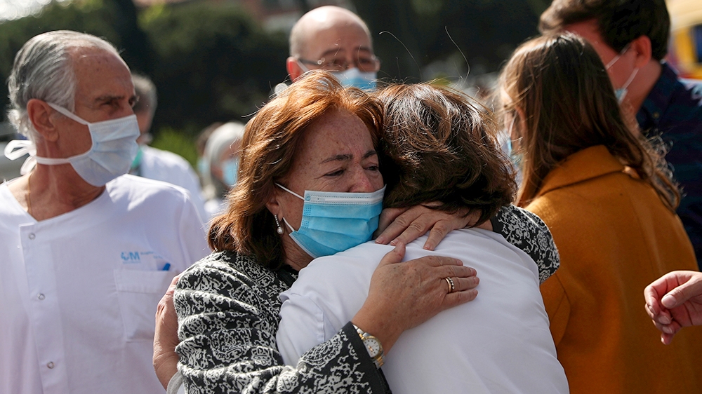 Spain reports 435 coronavirus deaths overnight: Live updates thumbnail