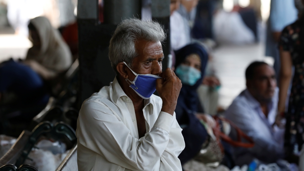 Pakistan PM warns of more coronavirus deaths: Live updates thumbnail