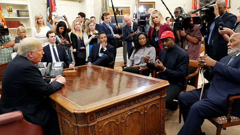 Kanye West w Trump at White House
