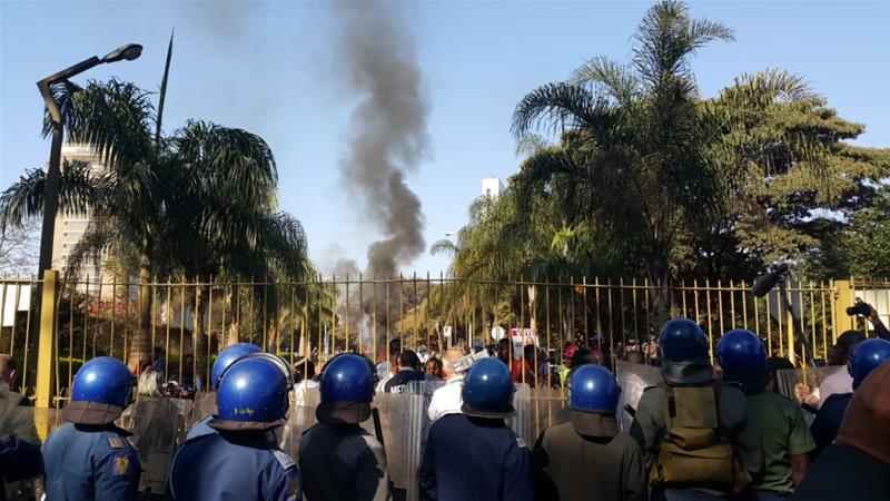 Zimbabwe: Three dead in Harare amid election unrest