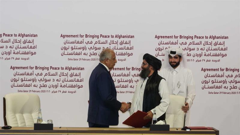 Los talibanes de Afganistán y los Estados Unidos firman un acuerdo destinado a poner fin a la guerra