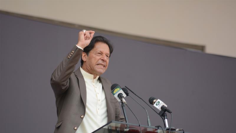 Celebrities Urge PM To Lock Down Pakistan
