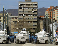 UN police deploy in Mitrovica toprevent an escalation 
