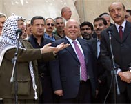 Arafat and Sulaiman (R) talkedabout Egypt's security proposal