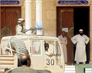 US forces sealed off the areaaround the Ibn Taimiya mosque 