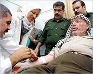 Doctors have been consideringadmitting Arafat to hospital