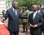 Chief negotiator Thabo Mbeki (R) met with Laurent Gbagbo (L) 