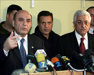 Mofaz (L) and Abbas failed to fixa firm date for the withdrawal
