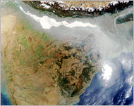 Clouds of pollution are so big theycan be monitored by satellite
