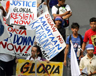 Scores of Filipinos are adamanttheir president should step down 