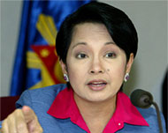 Arroyo says government effortswill continue to find survivors 