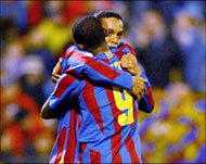 Ronaldinho persuaded his friendand colleague to stay on the pitch