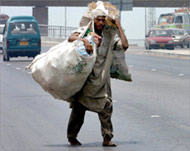 Poverty and unemployment iswidespread in Pakistan 